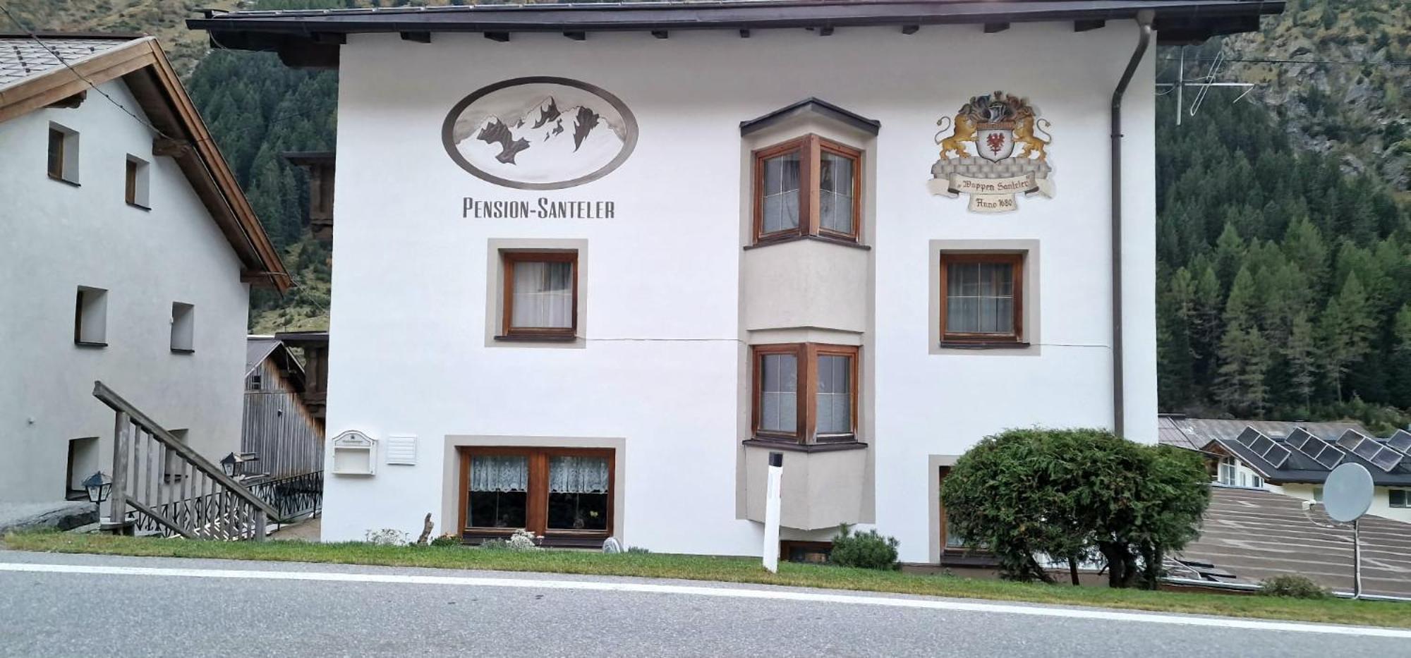 Gasthof Pension Santeler Sankt Leonhard im Pitztal Ngoại thất bức ảnh