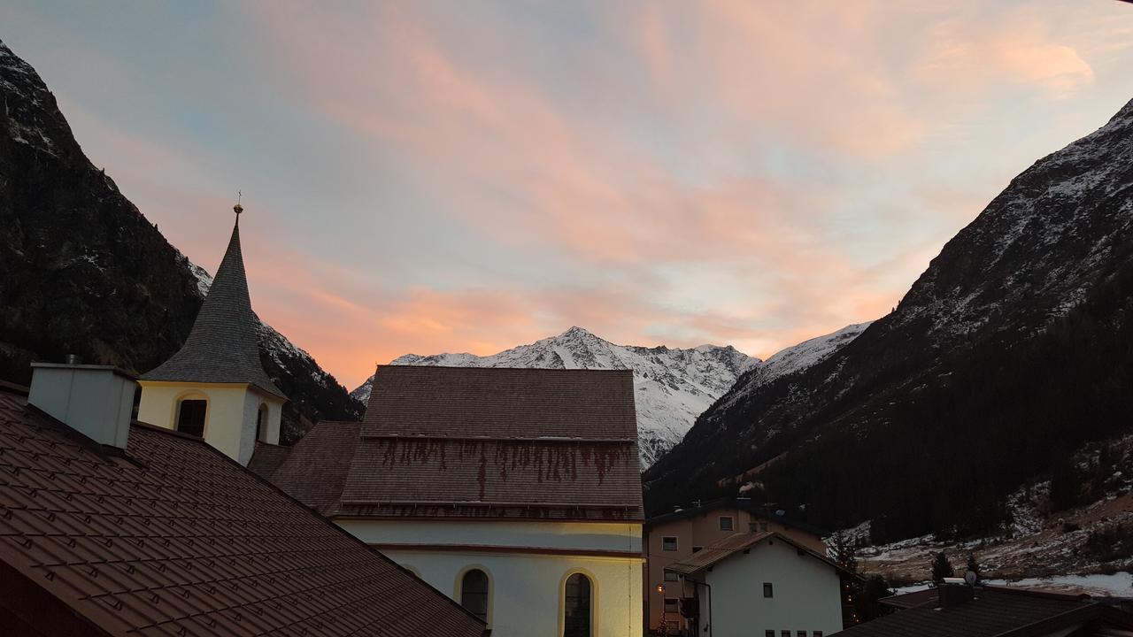 Gasthof Pension Santeler Sankt Leonhard im Pitztal Ngoại thất bức ảnh