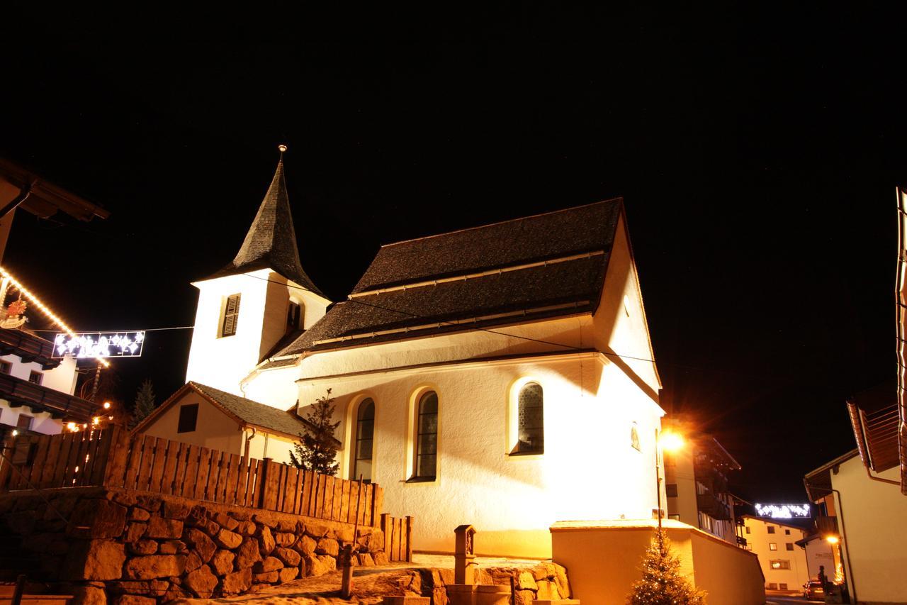 Gasthof Pension Santeler Sankt Leonhard im Pitztal Ngoại thất bức ảnh