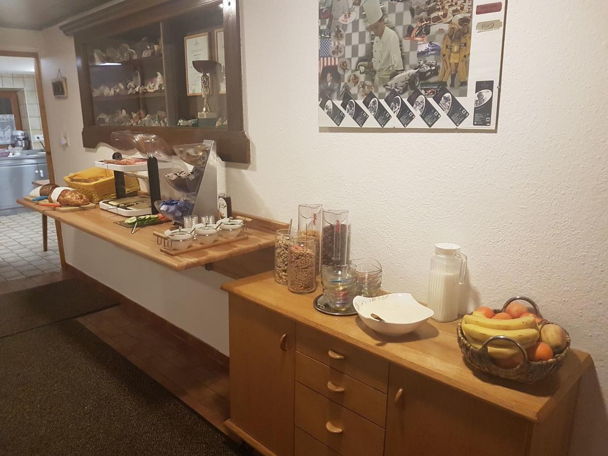 Gasthof Pension Santeler Sankt Leonhard im Pitztal Ngoại thất bức ảnh